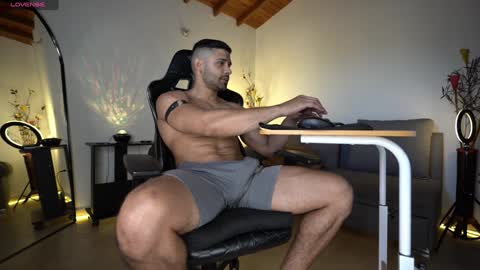 Luis    Instagram   online show from January 11, 10:18 pm