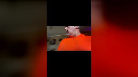 Max online show from May 8, 1:39 am