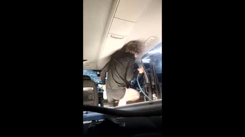 mrnicesurprise online show from April 5, 9:44 pm