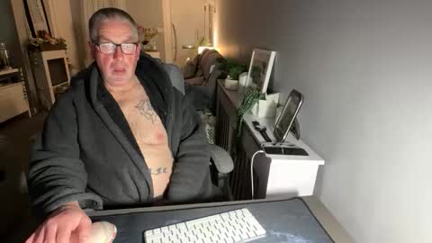 mtb1697 online show from April 19, 10:56 pm