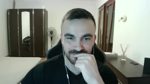 Victor online show from March 5, 8:38 pm