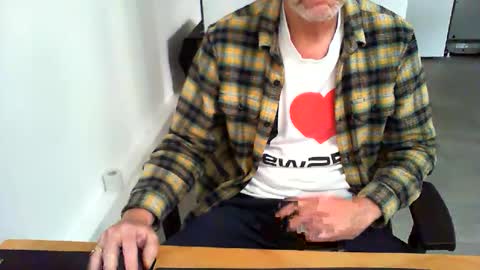 mucfag online show from May 11, 10:39 am