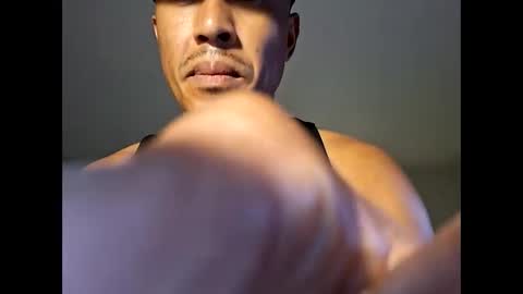 Snapshot of muddafuka910 chatting on September 18, 12:01 am muddafuka910 online show from September 18, 12:01 am