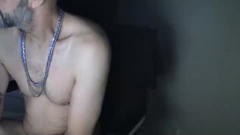 Muffdiver online show from February 21, 8:17 am