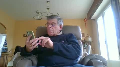 Snapshot of mururoa35 chatting on February 23, 3:58 pm mururoa35 online show from February 23, 3:58 pm