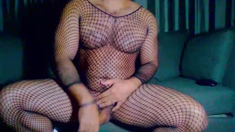 Snapshot of muscbttmbitch chatting on October 7, 6:56 pm muscbttmbitch online show from October 7, 6:56 pm