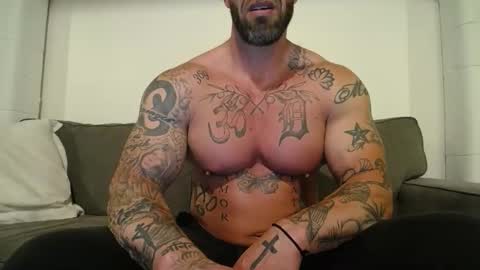 muscle761004 online show from May 25, 1:45 am