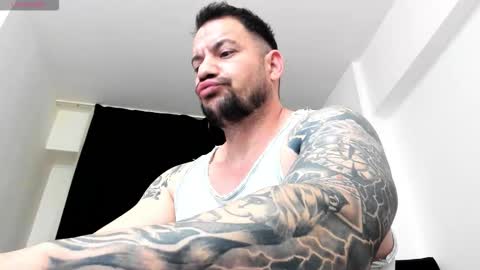 MuscleMonster31 online show from January 12, 11:20 pm