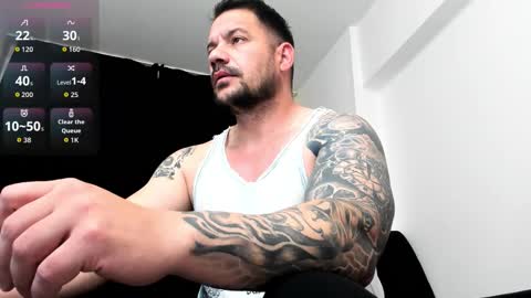 MuscleMonster31 online show from November 24, 8:48 am