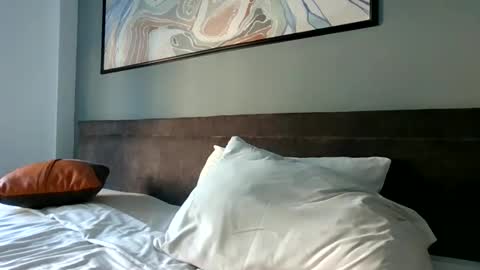 muscleshow00 online show from February 16, 8:23 am