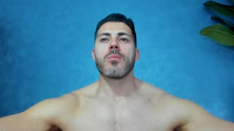 muscularmaster onlyfans online show from April 16, 10:01 pm