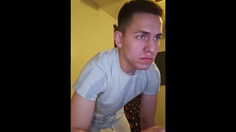 mutantfreak online show from May 3, 3:53 am