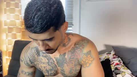 Myke esthetic online show from November 28, 8:55 pm