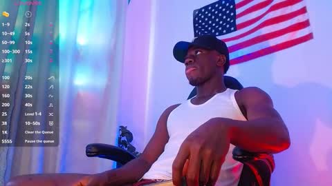 Mylo Wallace  online show from October 27, 7:27 pm