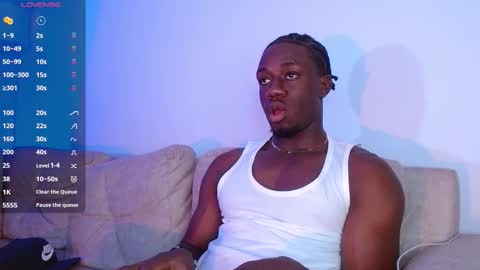 Mylo Wallace  online show from March 7, 3:04 am