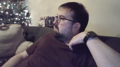 Snapshot of mysterymonkey1234 chatting on December 4, 11:46 pm MysteryMonkey online show from December 4, 11:46 pm