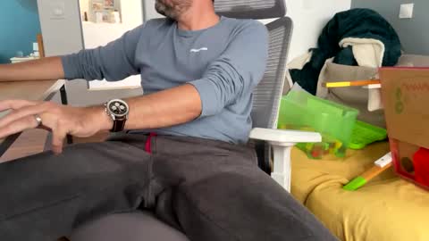 Sexyhotpapa online show from December 30, 3:58 am