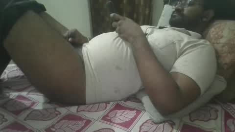 NAIRANANDU28 online show from April 17, 4:04 am