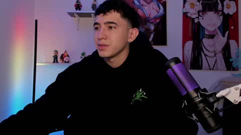 Snapshot of naranjo_seb chatting on December 17, 2:01 am sebastian online show from December 17, 2:01 am