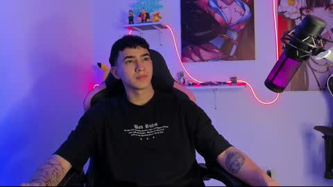 Snapshot of naranjo_seb chatting on March 12, 3:13 am sebastian online show from March 12, 3:13 am