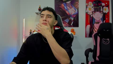 Snapshot of naranjo_seb chatting on December 4, 2:53 am sebastian online show from December 4, 2:53 am