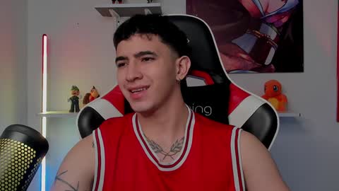 Snapshot of naranjo_seb chatting on December 7, 5:04 am sebastian online show from December 7, 5:04 am