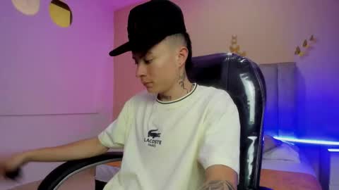 Nascary Fox online show from March 9, 9:42 pm