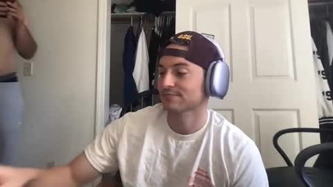 natetheexplorer online show from March 17, 11:07 pm