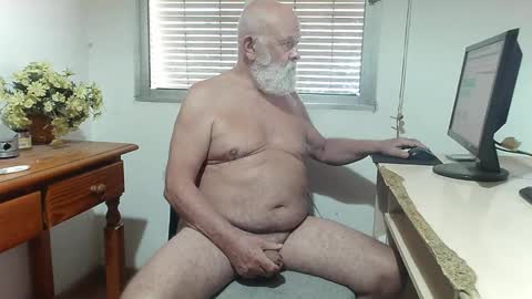 Snapshot of naughtybrianh chatting on September 29, 7:51 am Brian online show from September 29, 7:51 am