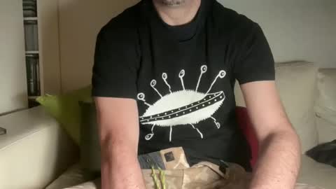 navigatingtothesky online show from January 19, 4:04 am