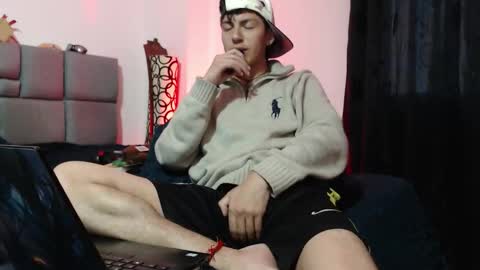 Im Nayton online show from November 12, 11:16 am