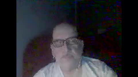 Snapshot of needlesslove chatting on January 25, 1:43 am Tom online show from January 25, 1:43 am