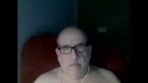 Tom online show from January 12, 2:26 am