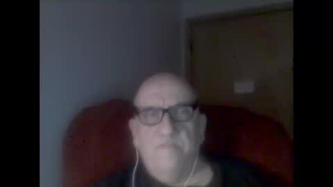 Snapshot of needlesslove chatting on February 23, 2:14 am Tom online show from February 23, 2:14 am