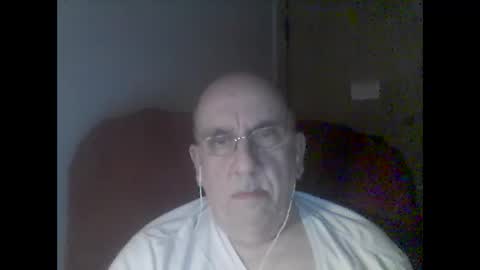 Snapshot of needlesslove chatting on January 17, 3:12 am Tom online show from January 17, 3:12 am