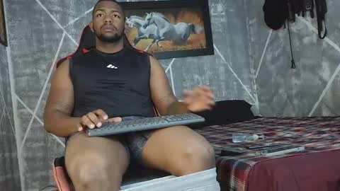 negritomeloso_k18 online show from February 9, 12:32 pm