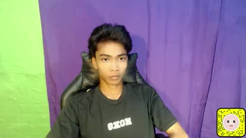 neil_asian69 online show from January 8, 4:34 pm