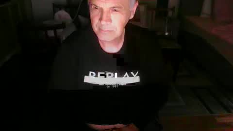 Snapshot of neno89654 chatting on October 6, 11:37 am neno89654 online show from October 6, 11:37 am