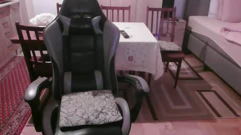 Snapshot of neno89654 chatting on October 4, 2:05 am neno89654 online show from October 4, 2:05 am