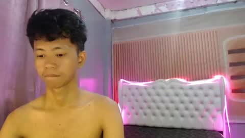 Ethan online show from June 19, 10:25 pm