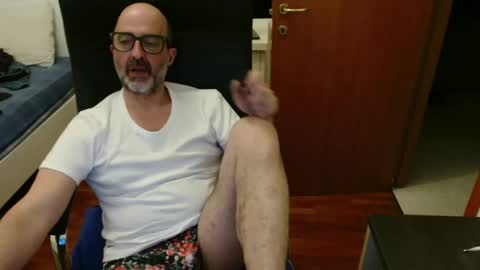 simi online show from February 20, 7:37 pm