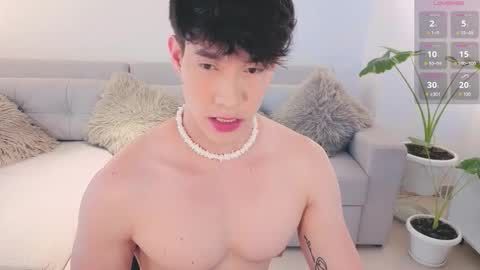   online show from October 4, 7:40 pm