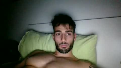 nicegguy9826 online show from November 2, 5:45 am