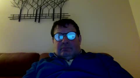 Keith999 online show from February 8, 8:42 pm