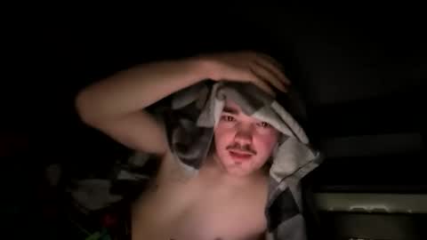 nicholas3105 online show from November 18, 1:09 am