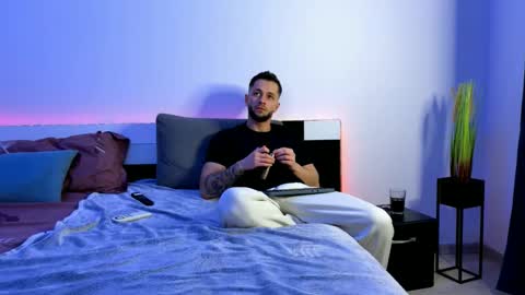 Nicholassx online show from March 12, 1:14 am