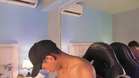 Snapshot of nick_collins20 chatting on October 21, 6:05 am Nick online show from October 21, 6:05 am