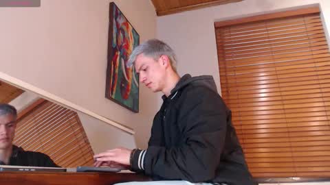 Nick  online show from February 24, 12:50 pm