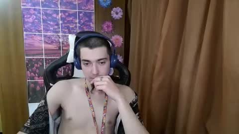 nicky_xo online show from April 28, 6:45 pm