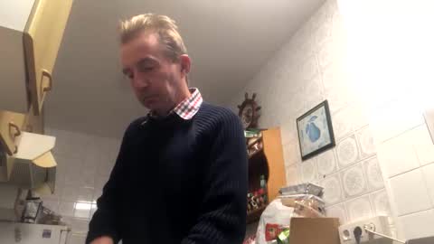 Nico online show from November 5, 7:27 pm